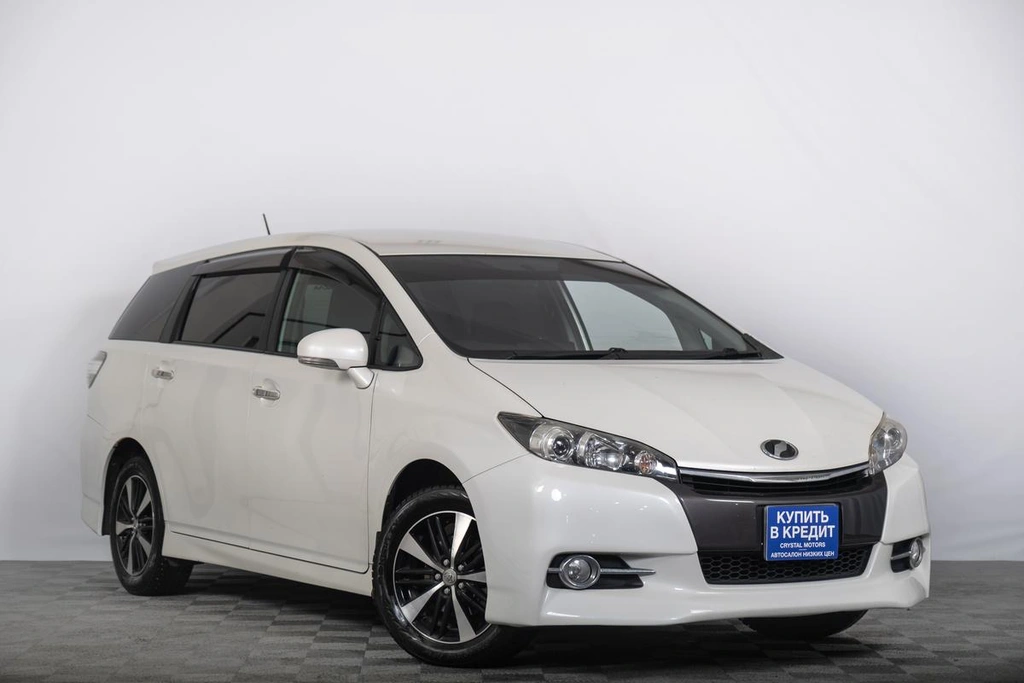Минивэн Toyota Wish 2013 года, 1299000 рублей, Томск