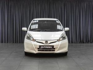 Хетчбэк Honda Fit 2012 года, 829000 рублей, Тюмень