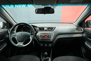 Седан Kia Rio 2016 года, 1060000 рублей, Курск