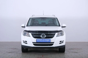 Внедорожник Volkswagen Tiguan 2009 года, 989000 рублей, Омск