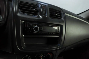 Седан Renault Logan 2019 года, 669000 рублей, Челябинск