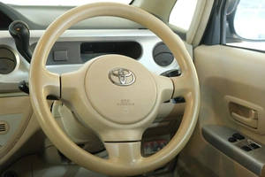 Минивэн Toyota Porte 2006 года, 599000 рублей, Омск