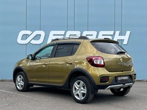 Хетчбэк Renault Sandero Stepway 2015 года, 985000 рублей, Ижевск