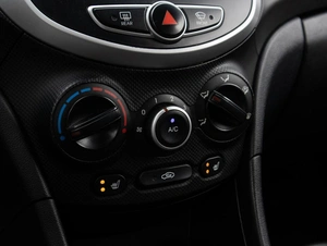 Хетчбэк Hyundai Solaris 2013 года, 799000 рублей, Большой Сочи