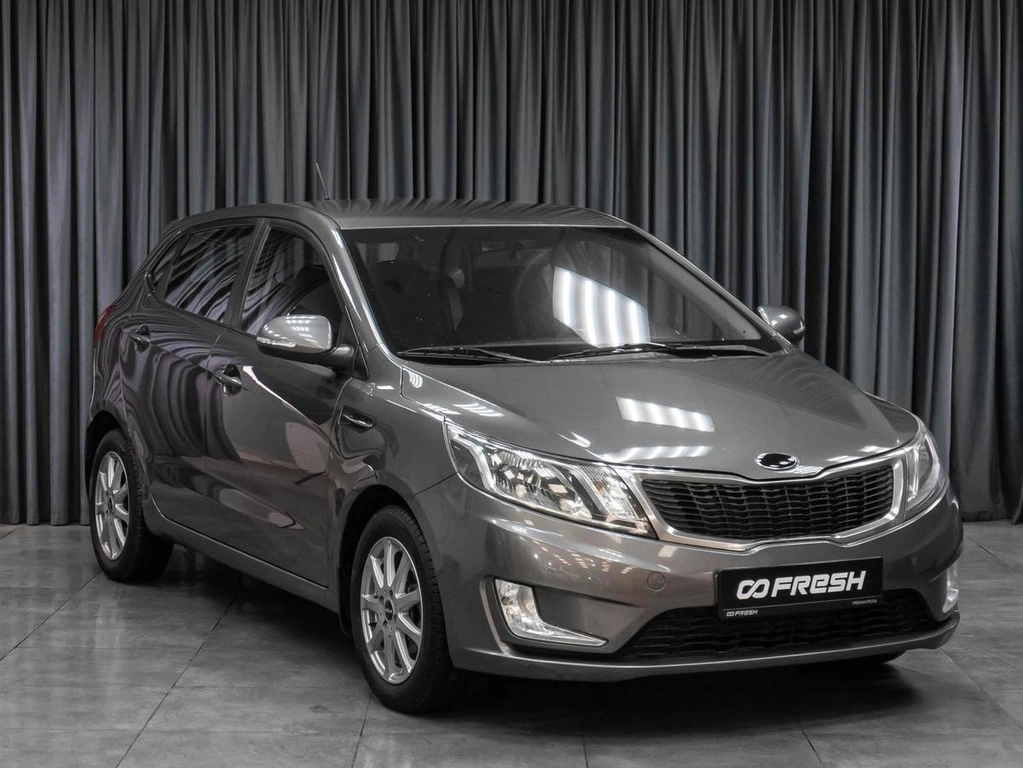 Хетчбэк Kia Rio 2013 года, 899000 рублей, Тюмень