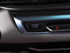 Седан Geely Emgrand 2023 года, 1779000 рублей, Красный Пахарь