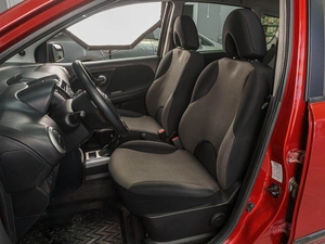 Хетчбэк Nissan Note 2012 года, 699000 рублей, Тюмень