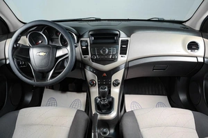 Седан Chevrolet Cruze 2012 года, 699000 рублей, Тюмень