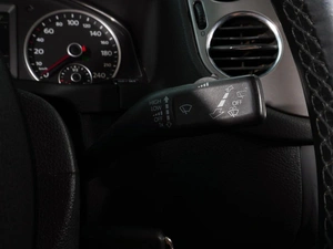 Внедорожник Volkswagen Tiguan 2010 года, 962000 рублей, Тверь