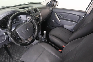 Седан Renault Logan 2015 года, 619000 рублей, Пермь