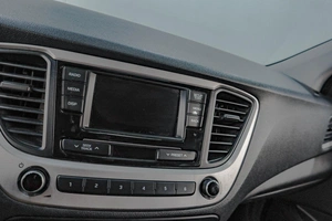 Седан Hyundai Solaris 2018 года, 1169000 рублей, Челябинск