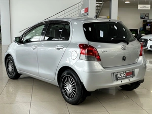 Хетчбэк Toyota Vitz 2009 года, 547000 рублей, Солонцы