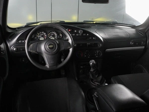 Внедорожник Chevrolet Niva 2012 года, 670000 рублей, Красный Пахарь