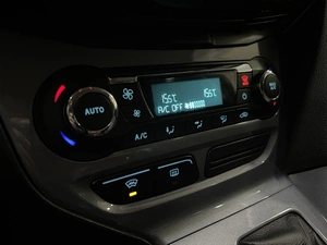 Седан Ford Focus 2012 года, 887000 рублей, Солонцы