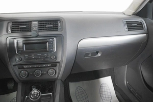 Седан Volkswagen Jetta 2015 года, 1149000 рублей, Кемерово
