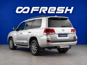 Внедорожник Toyota Land Cruiser 2016 года, 4949700 рублей, Москва