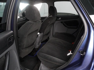 Хетчбэк Ford Focus 2008 года, 470000 рублей, Красный Пахарь