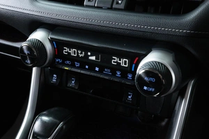 Внедорожник Toyota RAV4 2019 года, 2949000 рублей, Красноярск