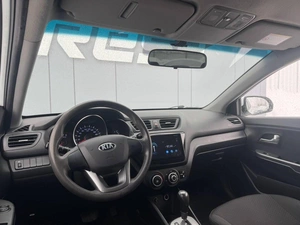 Седан Kia Rio 2014 года, 1080000 рублей, Ижевск