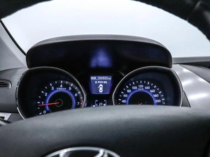 Седан Hyundai Avante 2010 года, 850000 рублей, Красноярск