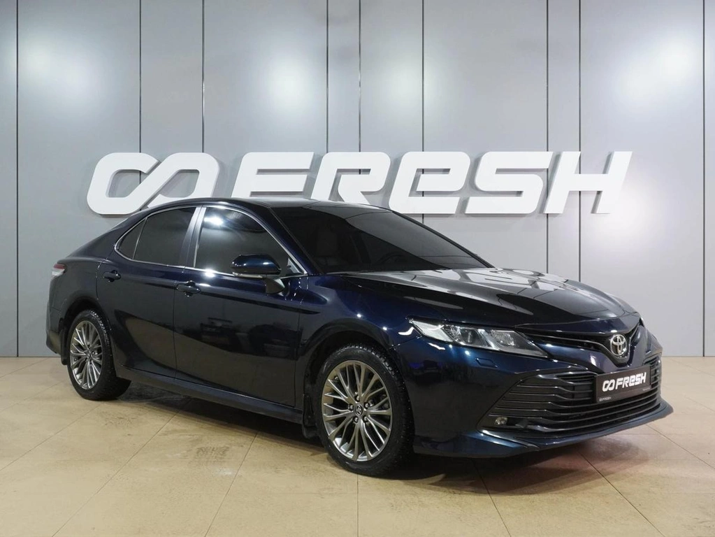 Седан Toyota Camry 2019 года, 2439000 рублей, Воронеж