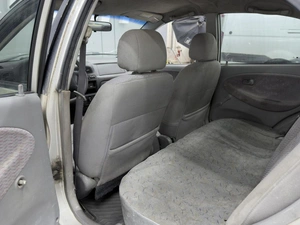 Седан Kia Rio 2000 года, 300000 рублей, Ростов-на-Дону