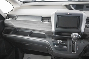 Минивэн Honda Freed 2021 года, 2049000 рублей, Кемерово