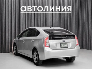 Лифтбек Toyota Prius 2012 года, 1150000 рублей, Красноярск