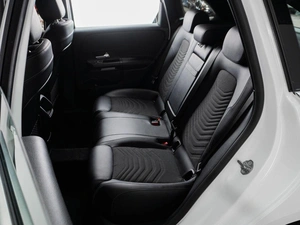 Хетчбэк Mercedes-benz B-класс 2019 года, 2200000 рублей, Тюмень