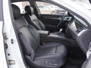 Седан Hyundai Genesis 2014 года, 1830000 рублей, Волгоград