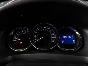 Хетчбэк Renault Sandero Stepway 2017 года, 975000 рублей, Тюмень