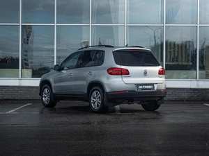 Внедорожник Volkswagen Tiguan 2011 года, 1110000 рублей, Нижний Новгород