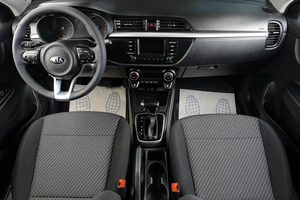 Седан Kia Rio 2019 года, 1479000 рублей, Тюмень