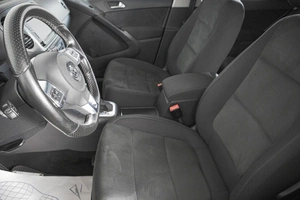 Внедорожник Volkswagen Tiguan 2016 года, 1699000 рублей, Кемерово