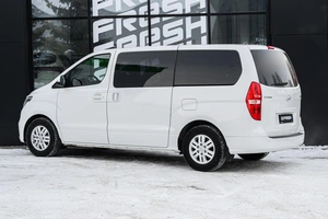 Минивэн Hyundai H-1 2019 года, 2950000 рублей, Ульяновск