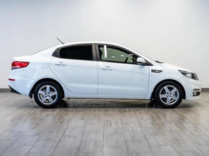 Седан Kia Rio 2016 года, 1209000 рублей, Саратов