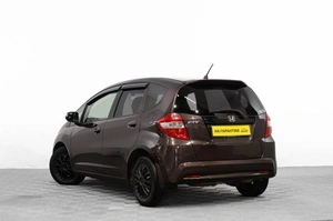 Хетчбэк Honda Fit 2012 года, 899000 рублей, Барнаул