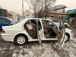 Седан Toyota Vista 2001 года, 600000 рублей, Абакан