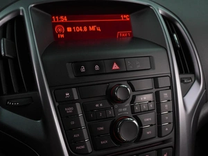 Хетчбэк Opel Astra 2013 года, 899000 рублей, Воронеж