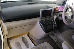 Минивэн Nissan Elgrand 2002 года, 1399000 рублей, Омск