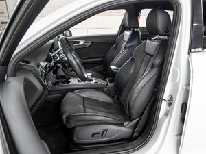 Седан Audi A4 2018 года, 2555000 рублей, Краснодар