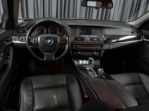 Седан BMW 5 серия 2010 года, 1555000 рублей, Тюмень