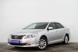 Седан Toyota Camry 2012 года, 1829000 рублей, Сургут