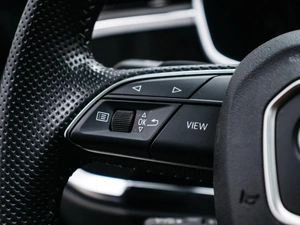 Внедорожник Audi Q3 2021 года, 4145000 рублей, Красноярск