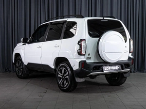 Внедорожник ВАЗ (LADA) Niva Travel 2024 года, 1569000 рублей, Волгоград