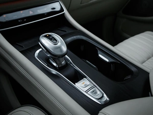 Минивэн Voyah Dream 2023 года, 4999000 рублей, Большой Сочи