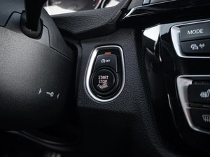 Седан BMW 3 серия 2016 года, 2410000 рублей, Краснодар