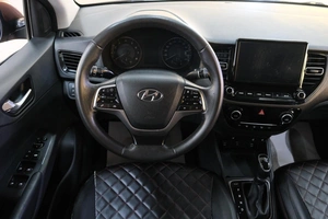 Седан Hyundai Solaris 2021 года, 1379000 рублей, Омск