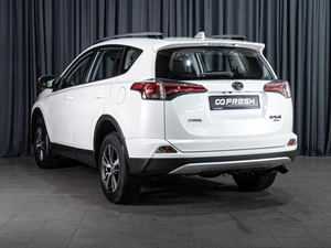 Внедорожник Toyota RAV4 2017 года, 2490000 рублей, Волгоград