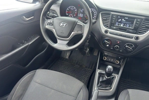 Седан Hyundai Solaris 2018 года, 1152000 рублей, Солонцы